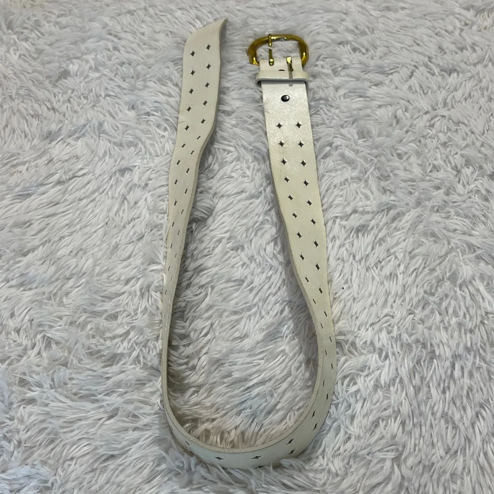 GOLDEN T Elegant White Leather Belt with Gold Buckle WOMENS SIZE 38